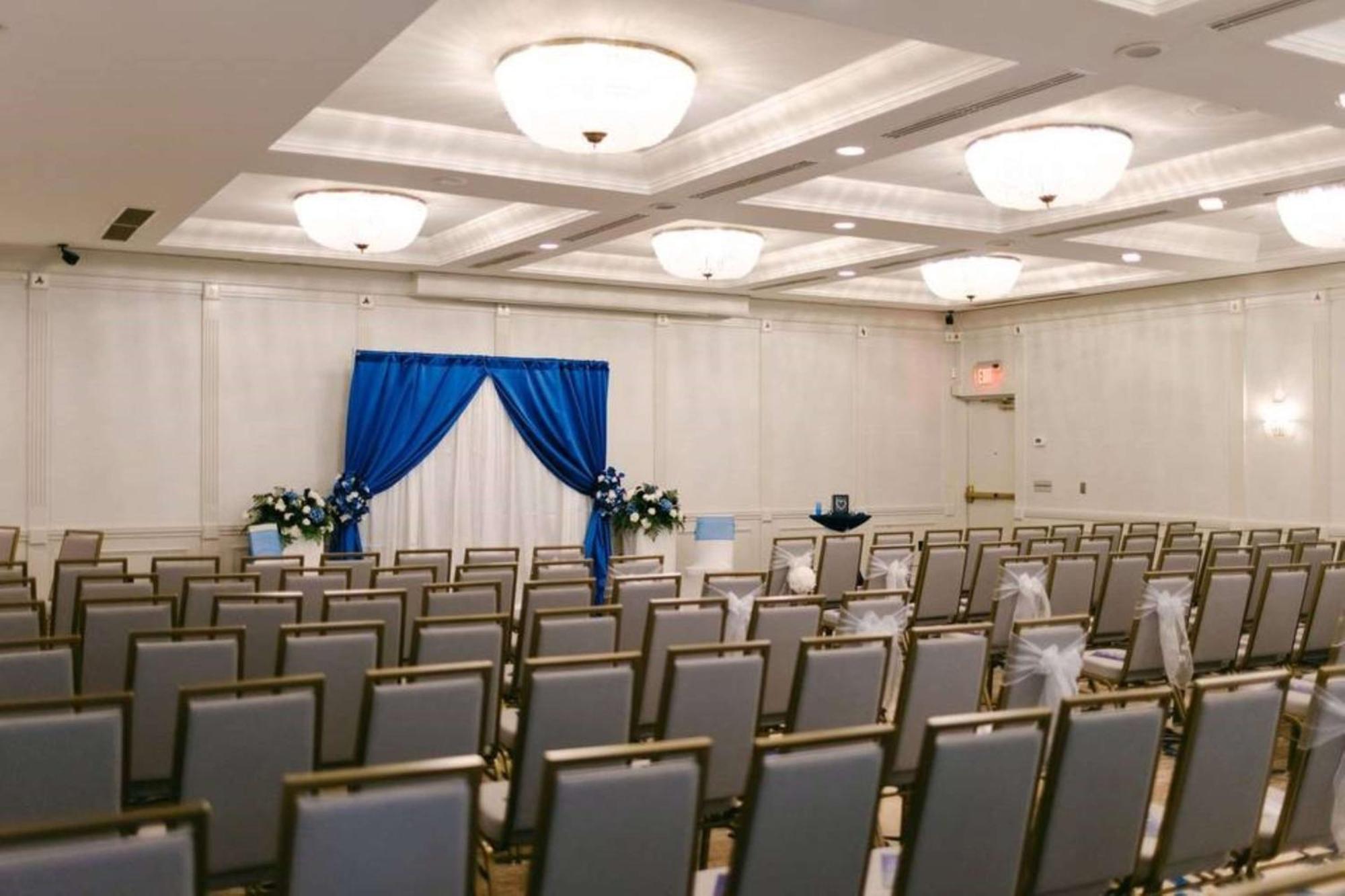 מלון Hilton אוקלה מראה חיצוני תמונה